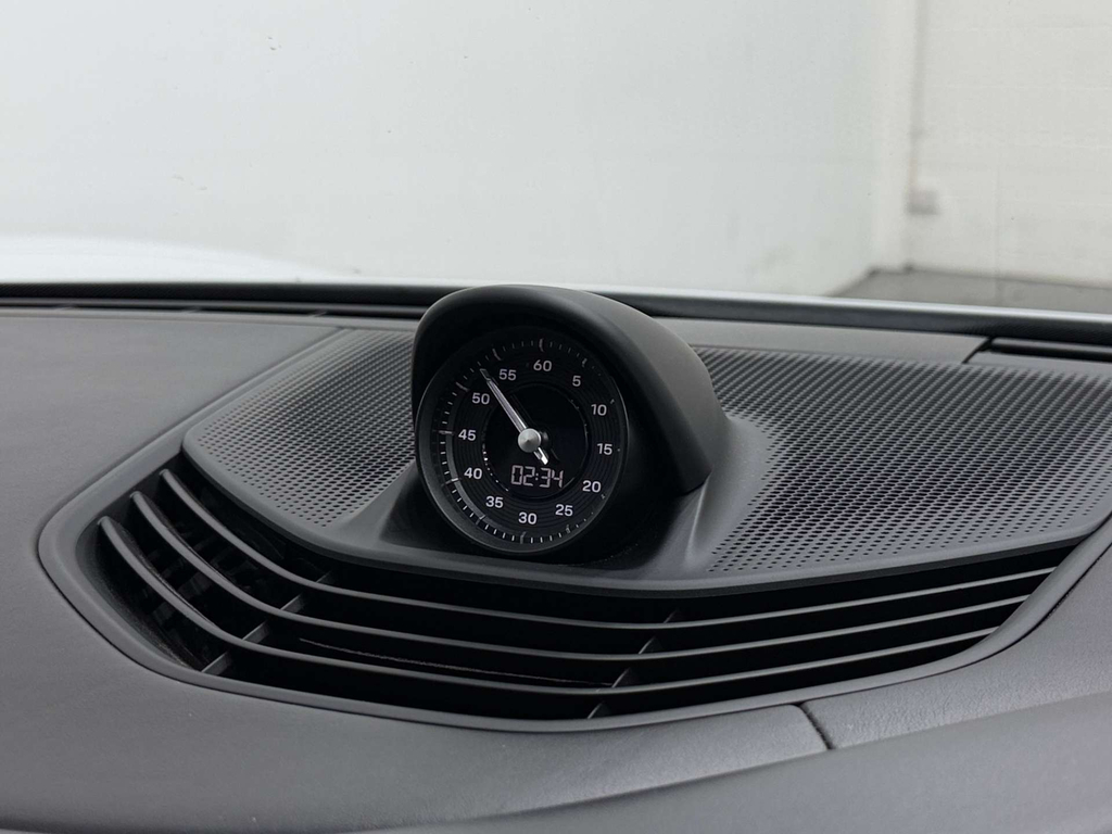 Porsche Taycan Taycan 4S Black #41