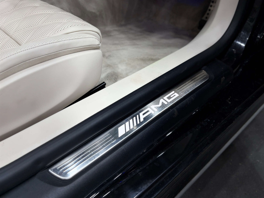 Mercedes-Benz SL Class Convertible Black #27