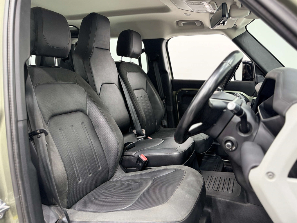 Land Rover Defender 2 L Se D 4Wd  #2