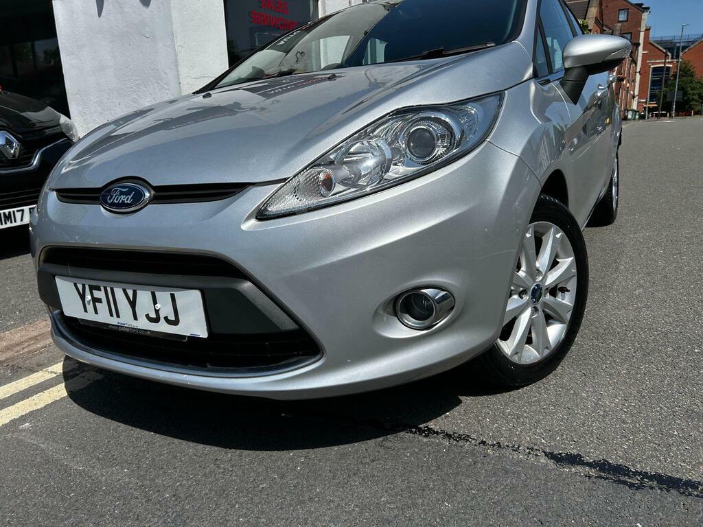 Ford Fiesta 1.6 Titanium 118 Bhp Black #3