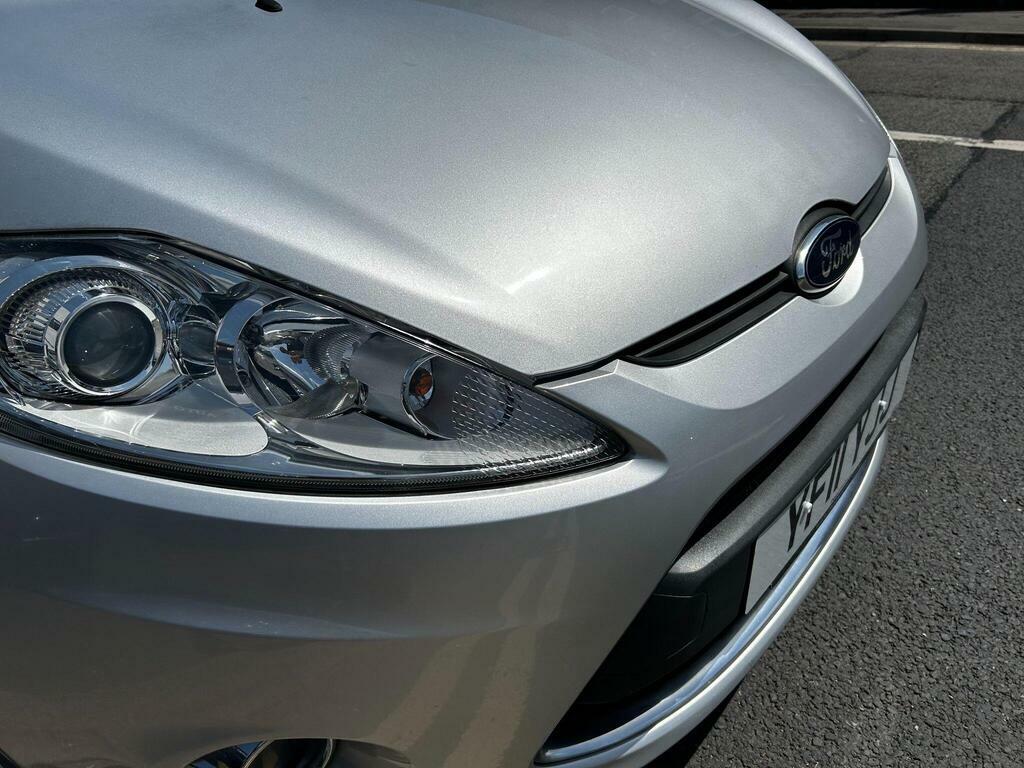 Ford Fiesta 1.6 Titanium 118 Bhp Black #5