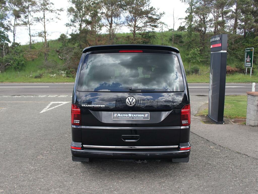 Volkswagen Transporter Shuttle Se Black #4