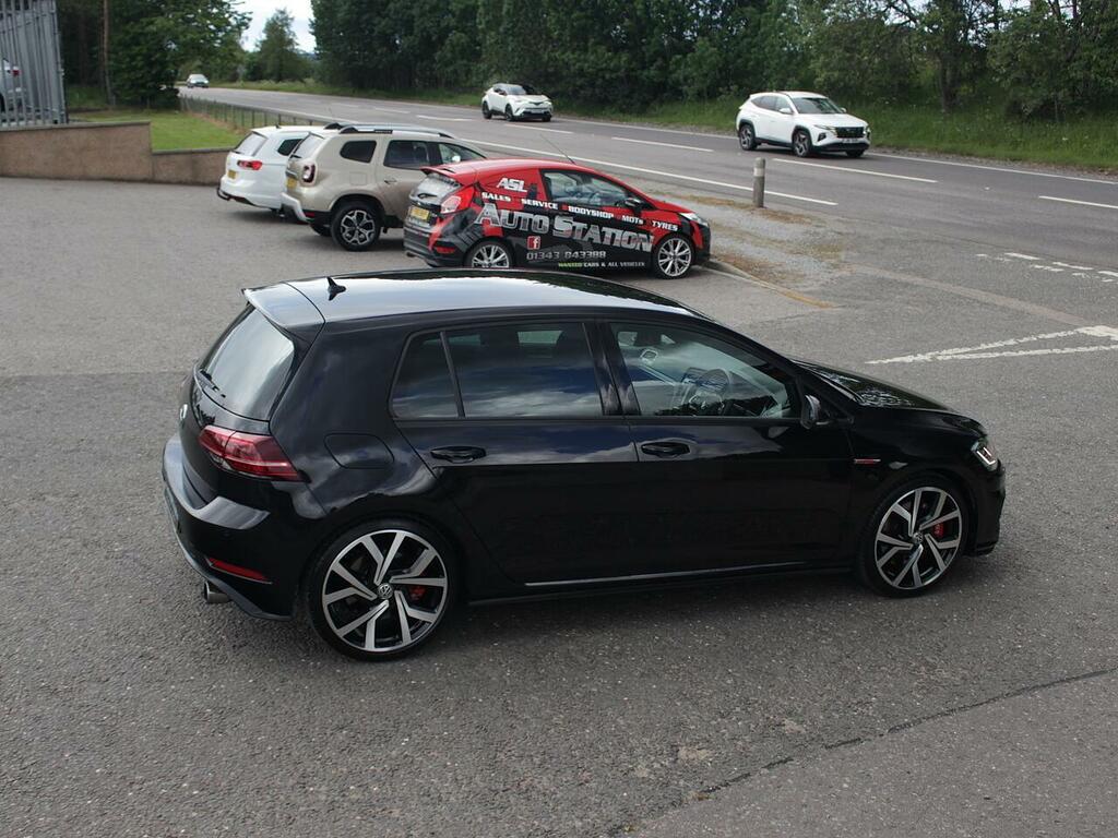 Volkswagen Golf Gti Performance Black #3