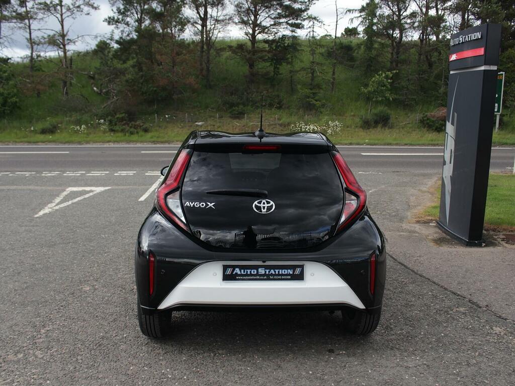 Toyota Aygo X Edge White #3