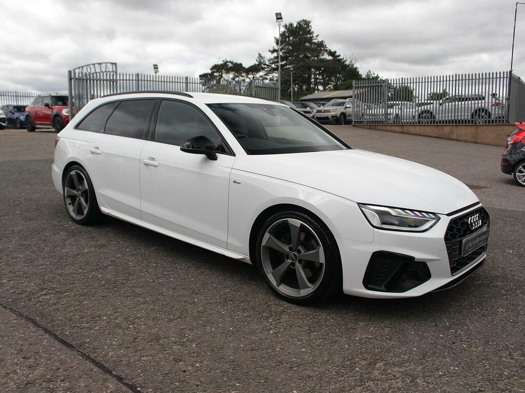 Audi A4 Avant Black Edition White #6