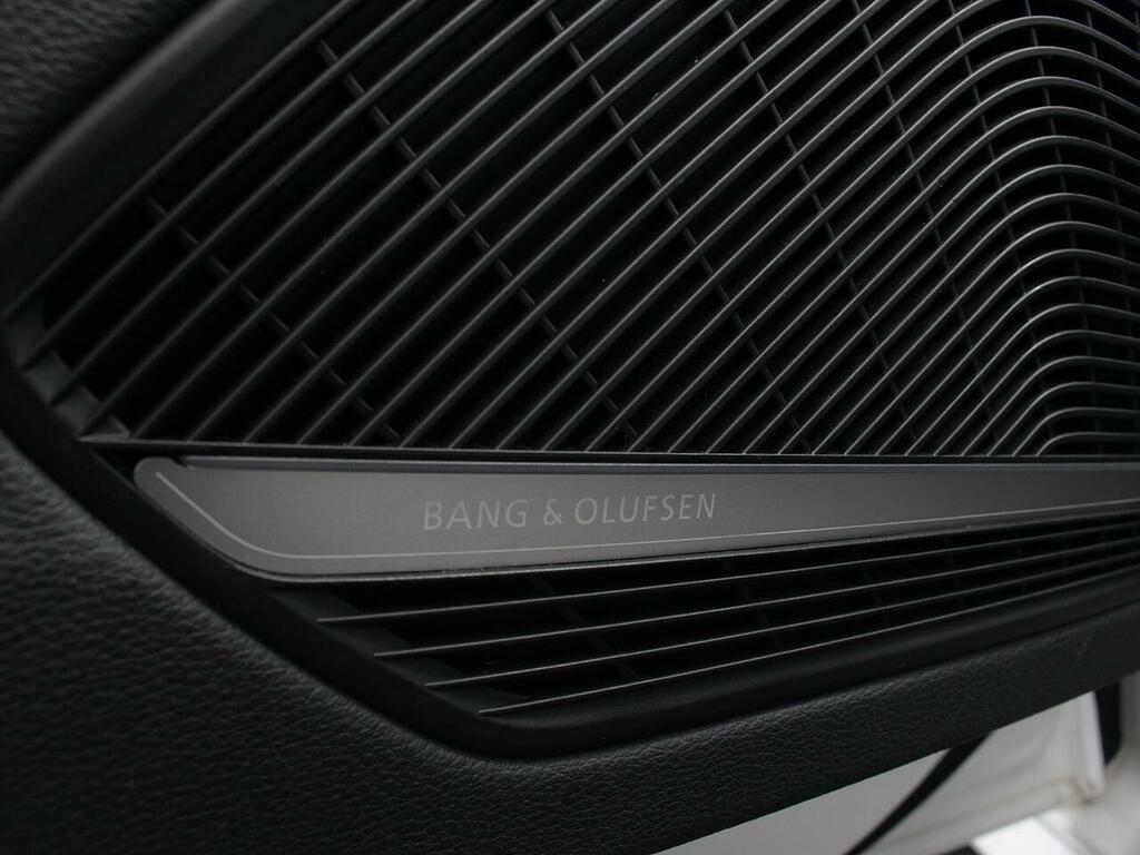 Audi A4 Avant 2.0 Avant Tdi S Line Black Edition Mhev 161 Bhp Black #38