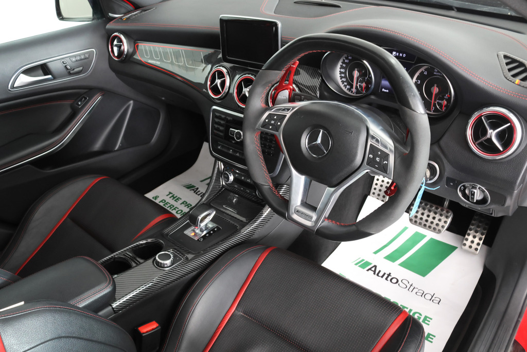 Mercedes-Benz GLA Class Gla45 Amg 4Matic P800CPW Red #2