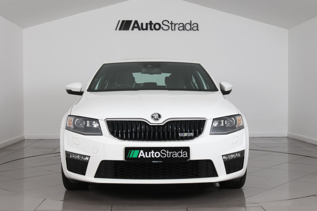 Skoda Octavia 2.0 Tdi Vrs White #2