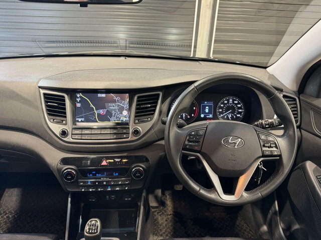 Hyundai Tucson Crdi Blue Drive Se WH16LCV Black #3