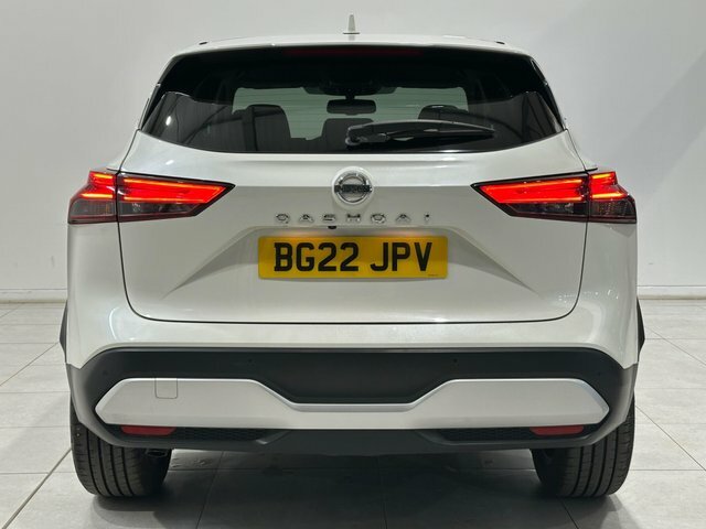 Nissan Qashqai Dig-t Mhev N-connecta Euro BG22JPV White #4