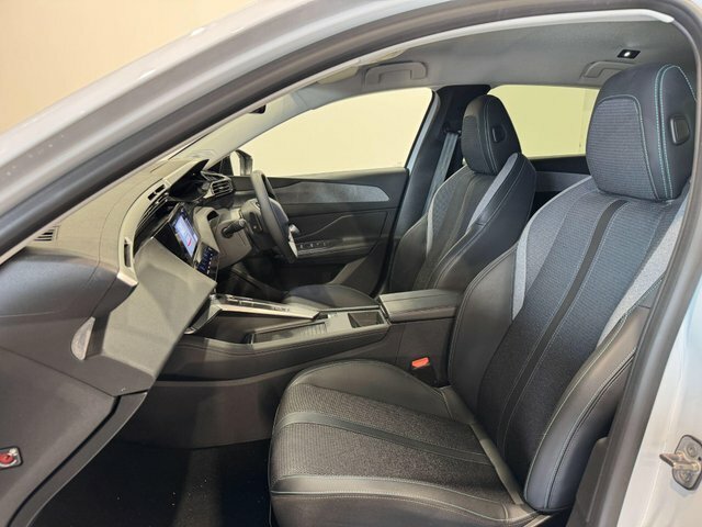 Peugeot 308 Puretech Allure Eat Euro MD24GCO White #2