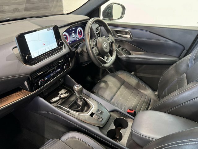 Nissan Qashqai Dig-t Mhev Tekna Euro SA22OVJ Red #3
