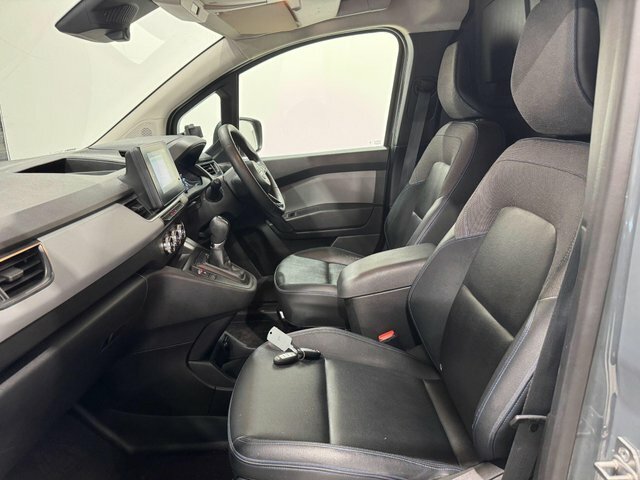 Nissan TOWNSTAR Tekna L1 6Dr Grey #2