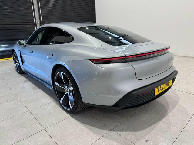 Porsche Taycan Plus 93.4Kwh 4S Silver #5