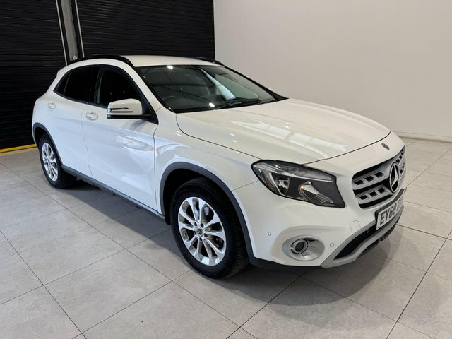Mercedes-Benz GLA Class Gla200 Se Executive 7G-dct White #6
