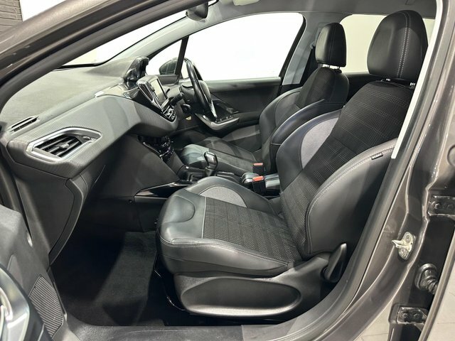 Peugeot 2008 Puretech Allure Euro 6 Grey #3