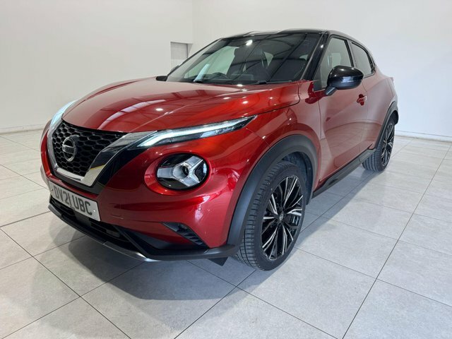 Nissan Juke Dig-t Tekna Euro 6 Red