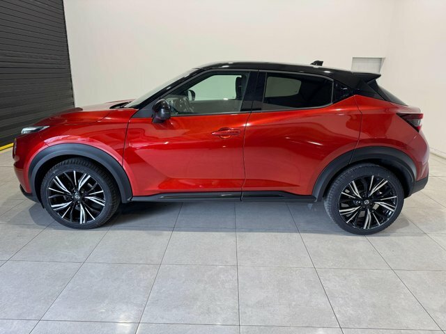 Nissan Juke Dig-t Tekna Euro 6 Red #4