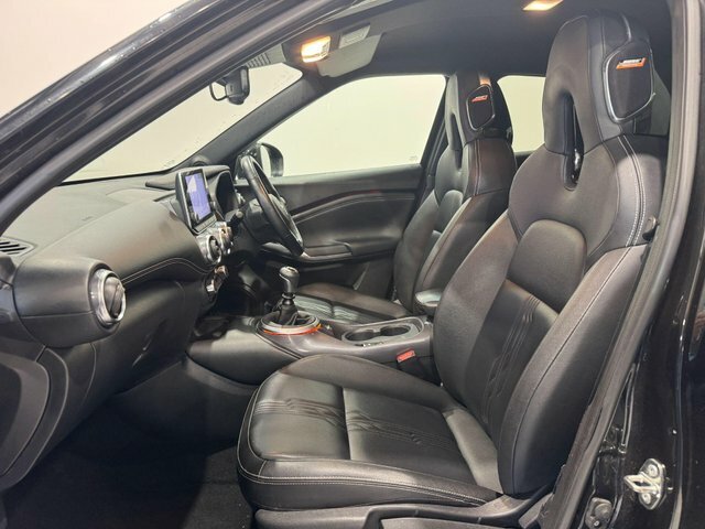 Nissan Juke Dig-t Tekna Euro 6 Black #2