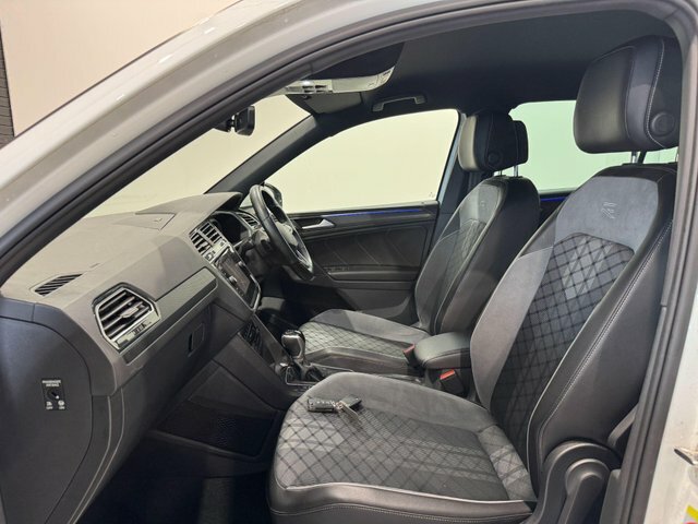 Volkswagen Tiguan Tdi R-line Dsg Euro White #2