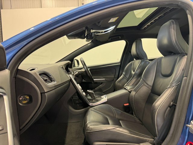Volvo S60 D4 R-design Lux Nav Blue #2