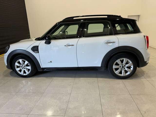 Mini Countryman Cooper D All4 White #4