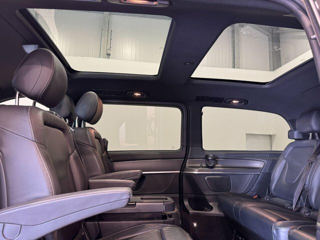 Mercedes-Benz V Class Mpv Black #13