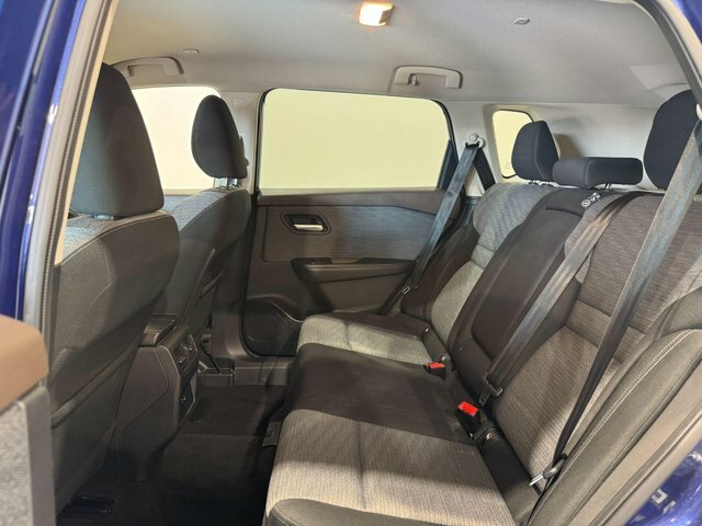 Nissan X-Trail Tekna Silver #16