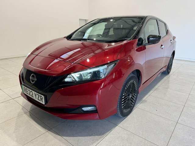 Nissan Leaf E N-connecta Red