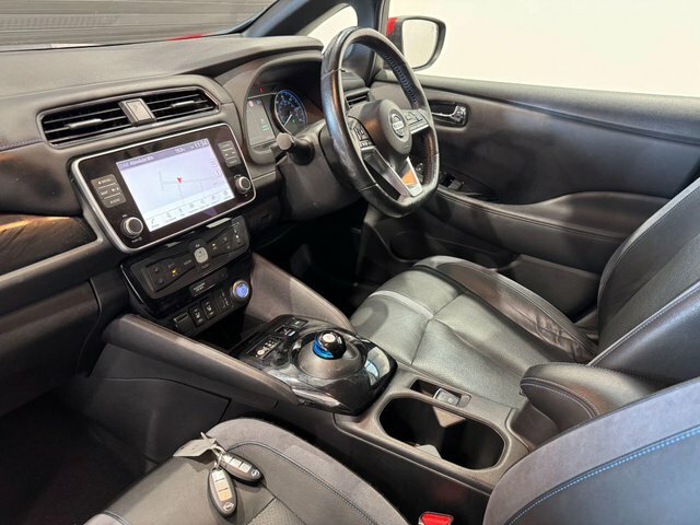 Nissan Leaf 40Kwh 150Ps N-connecta Black #9