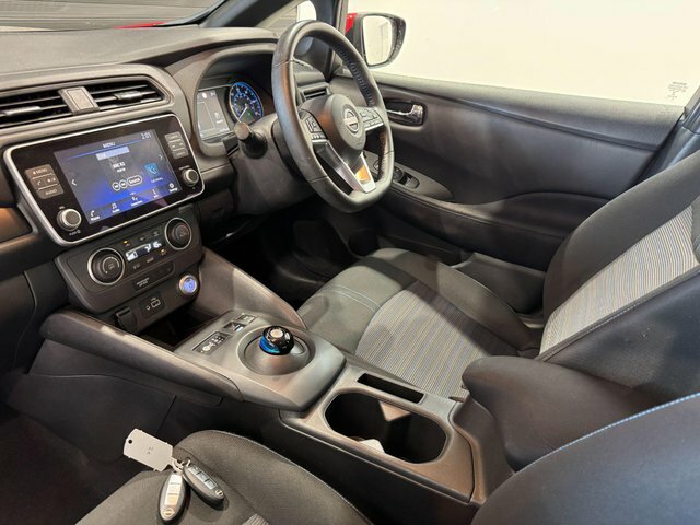 Nissan Leaf Acenta Grey #9