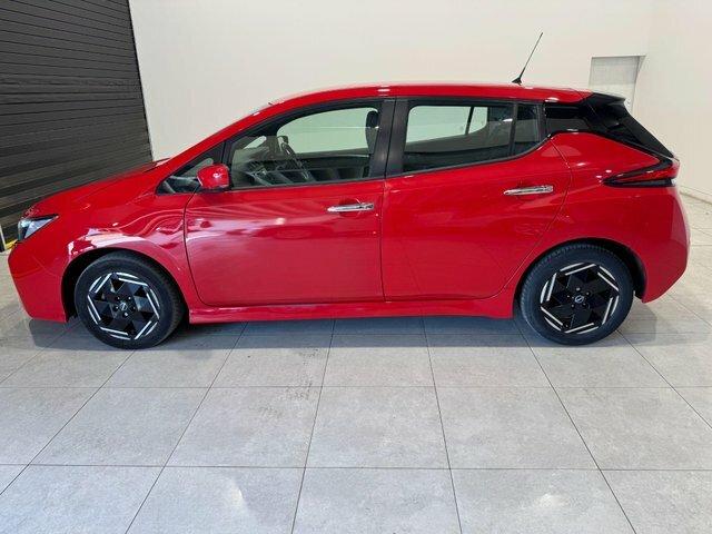 Nissan Leaf Acenta Auto 5dr Red #4