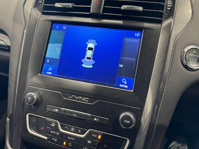 Ford Mondeo Saloon Black #13