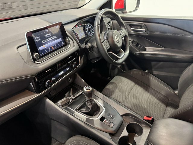 Nissan Qashqai Dig-t Mhev Acenta Premium BT23UMA Red #3