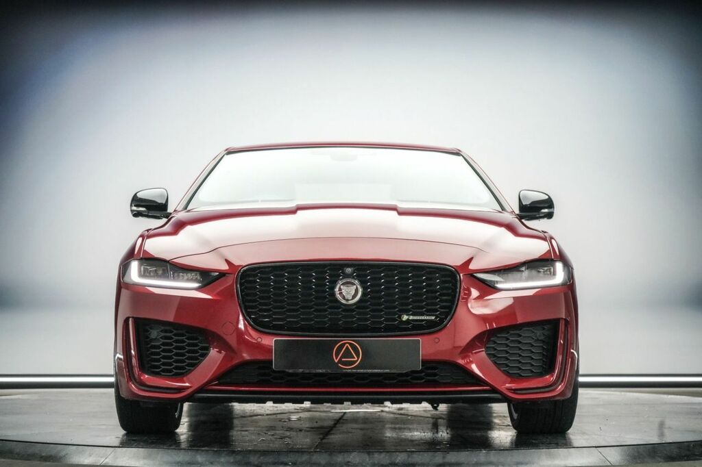 Jaguar XE 2.0D R-dynamic Se Grey #15