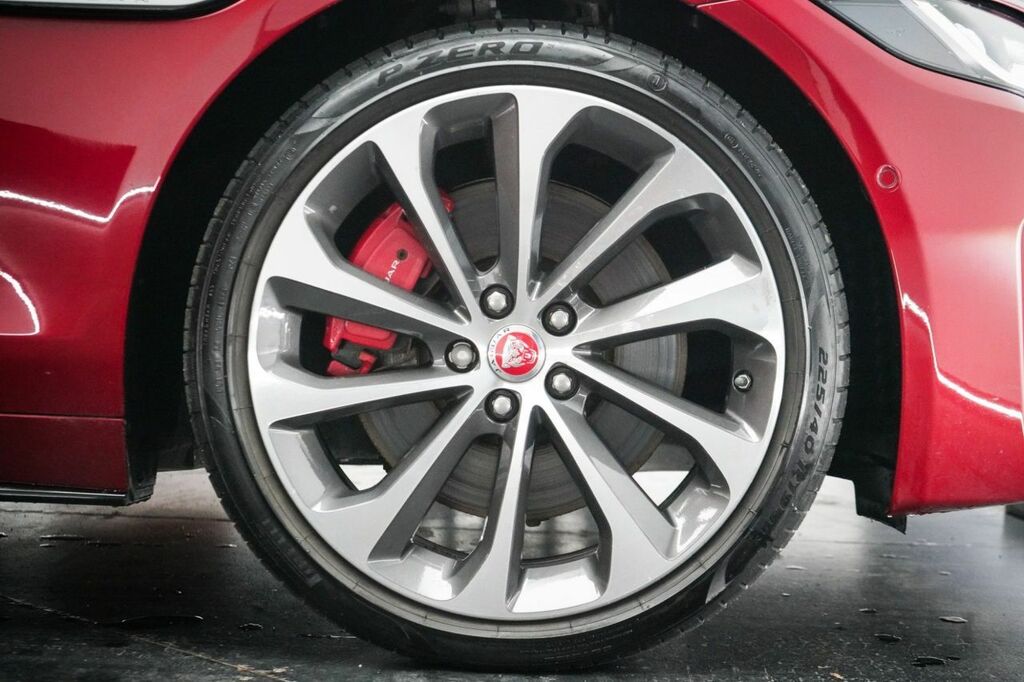 Jaguar XE 2.0D R-dynamic Se Grey #46