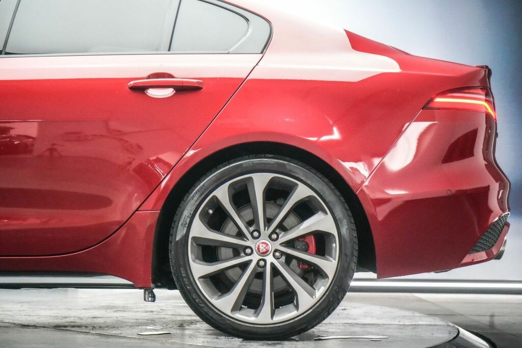 Jaguar XE 2.0D R-dynamic Se Grey #13