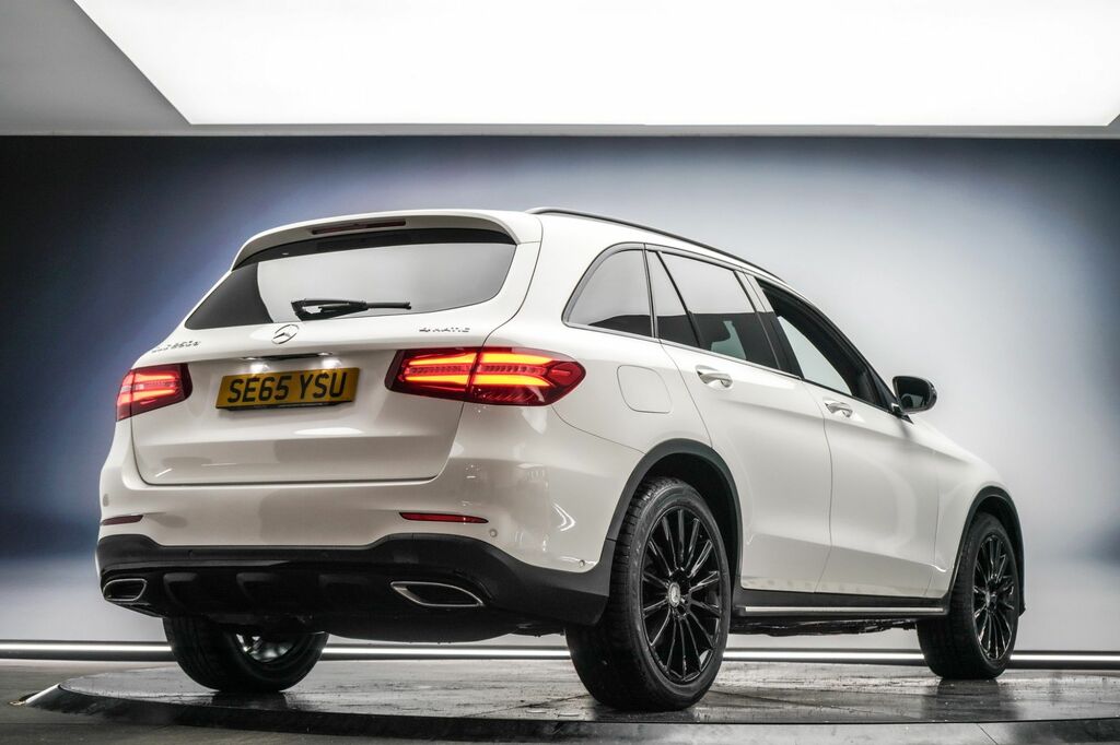 Mercedes-Benz GLC Class 2016 2.1 Glc250d Amg Line Premium Suv White #3