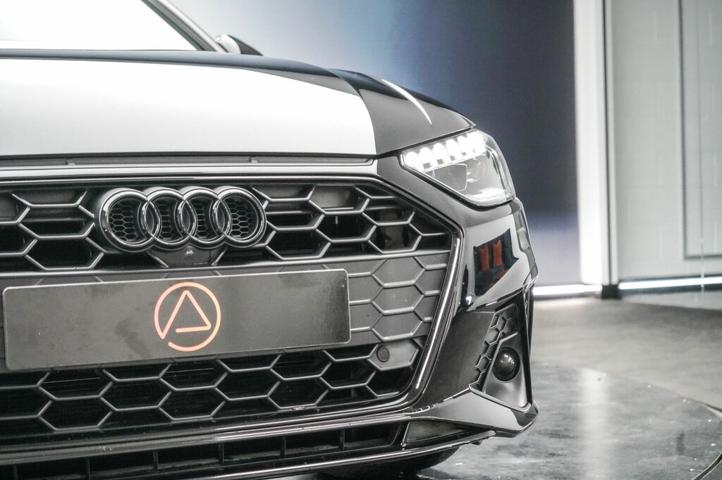 Audi A4 Avant 2022 2.0 Tdi 35 Black Edition Estate S Black #4