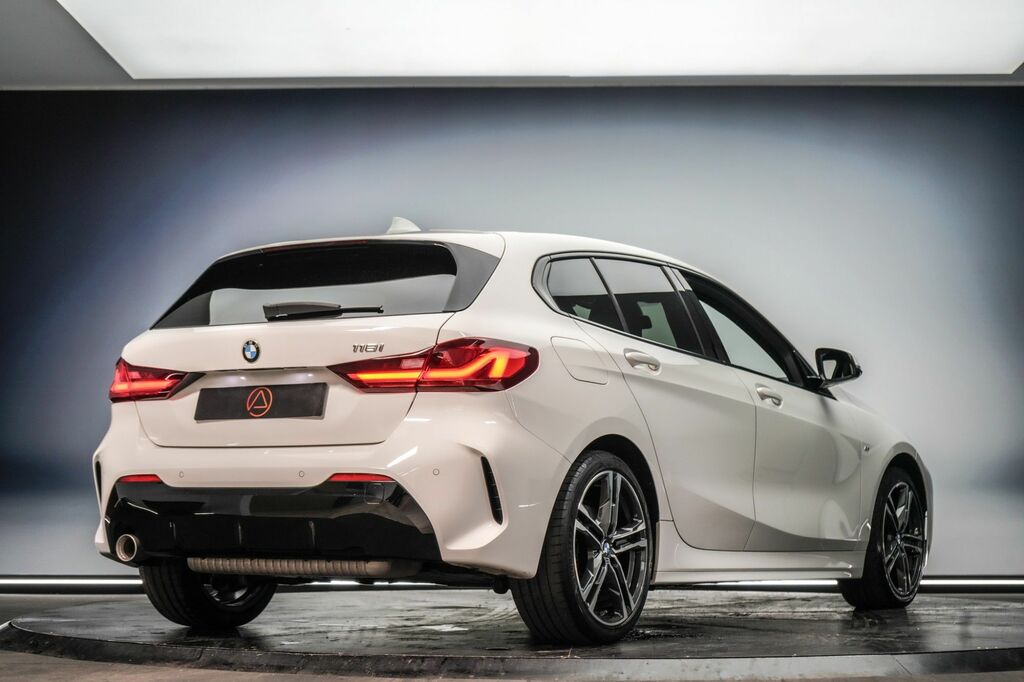 BMW 1 Series 2021 1.5 118I M Sport Lcp Hatchback M PY21NSU White #3