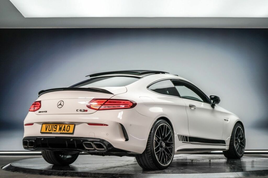 Mercedes-Benz C Class 2019 4.0 C63 V8 Biturbo Amg S Premium Plus Coupe VU19WAO White #3