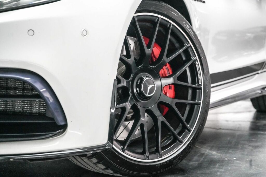 Mercedes-Benz C Class 2019 4.0 C63 V8 Biturbo Amg S Premium Plus Coupe VU19WAO White #2