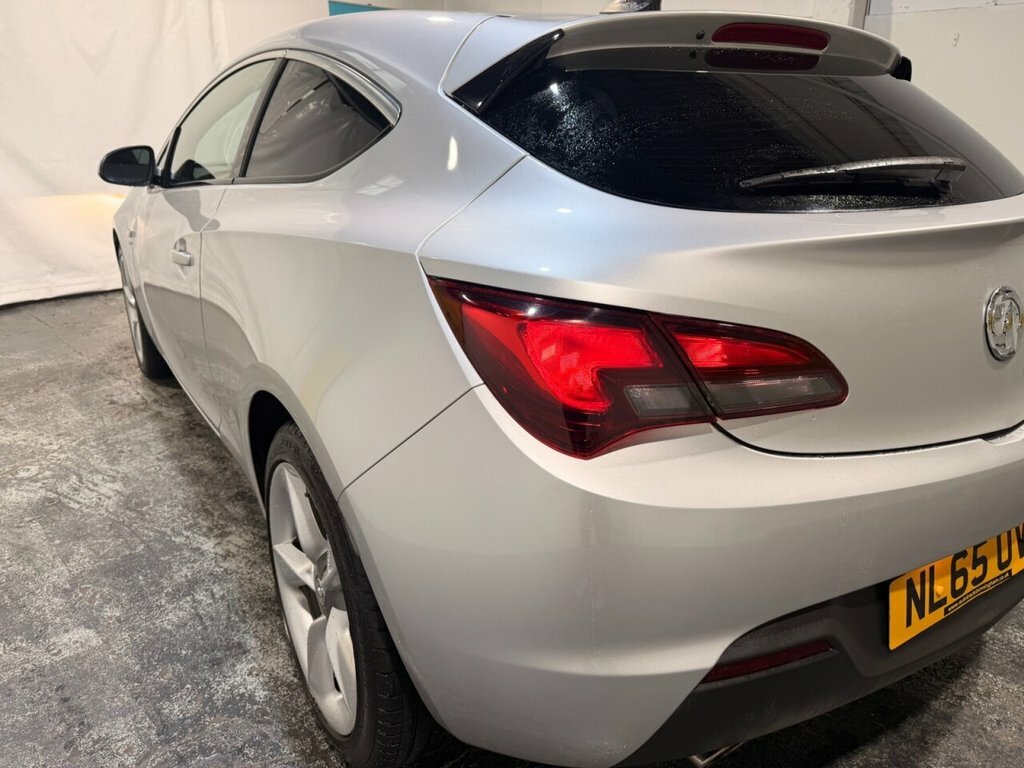 Vauxhall Astra GTC Gtc Black #9