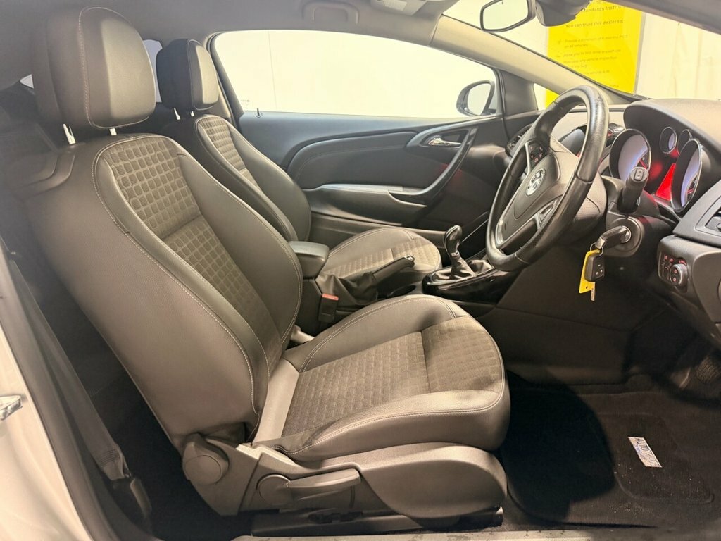 Vauxhall Astra GTC Gtc Black #59