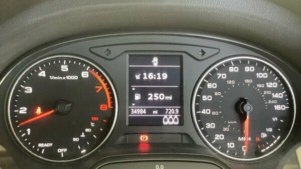 Audi Q2 1L Sport Grey #5