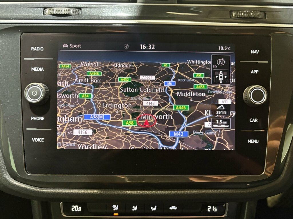 Volkswagen Tiguan 2L Se Navigation EA68AZN Black #6