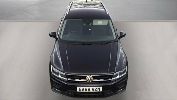 Volkswagen Tiguan 2L Se Navigation Black #4