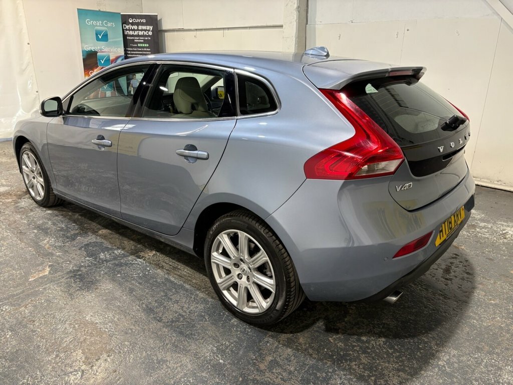 Volvo V40 2L Inscription Blue #3
