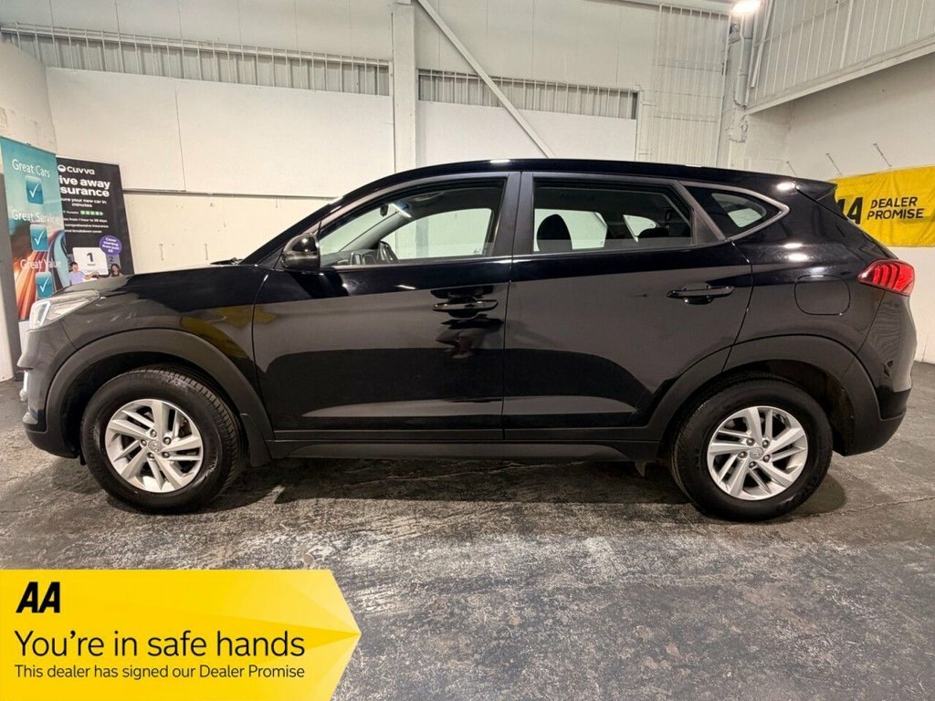 Hyundai Tucson 1.6L S Connect VO69WWJ Black #2