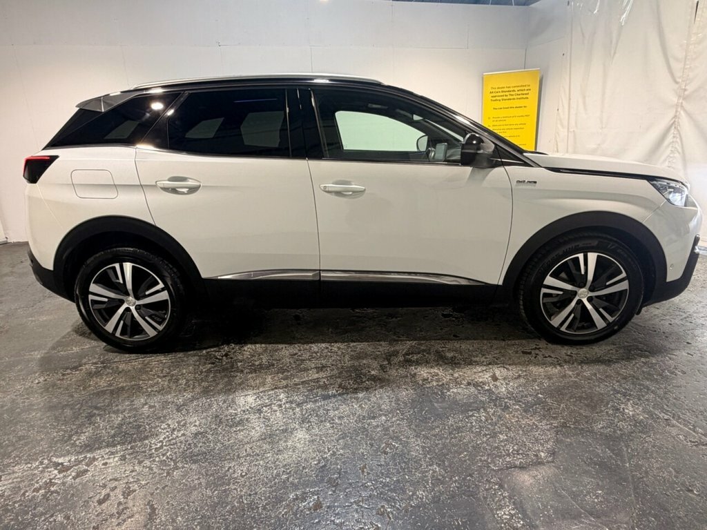 Peugeot 3008 1.6L Gt Line White #2
